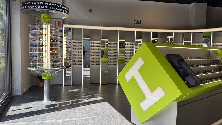 Hawkers Opens Zaragoza Outlet