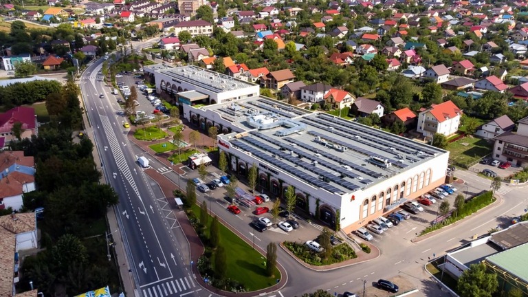 Iulius Invests in New Retail Park