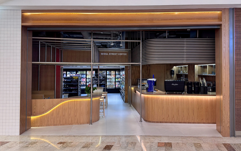 Al Ghurair Centre Welcomes 1004 Gourmet