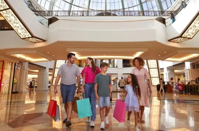 Dubai Summer Surprises Spending Surges