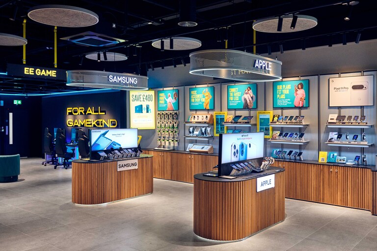 EE Opens Experience Store in West Midlands