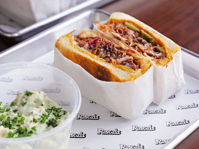 Ronnie’s Café Pops-Up in DIFC