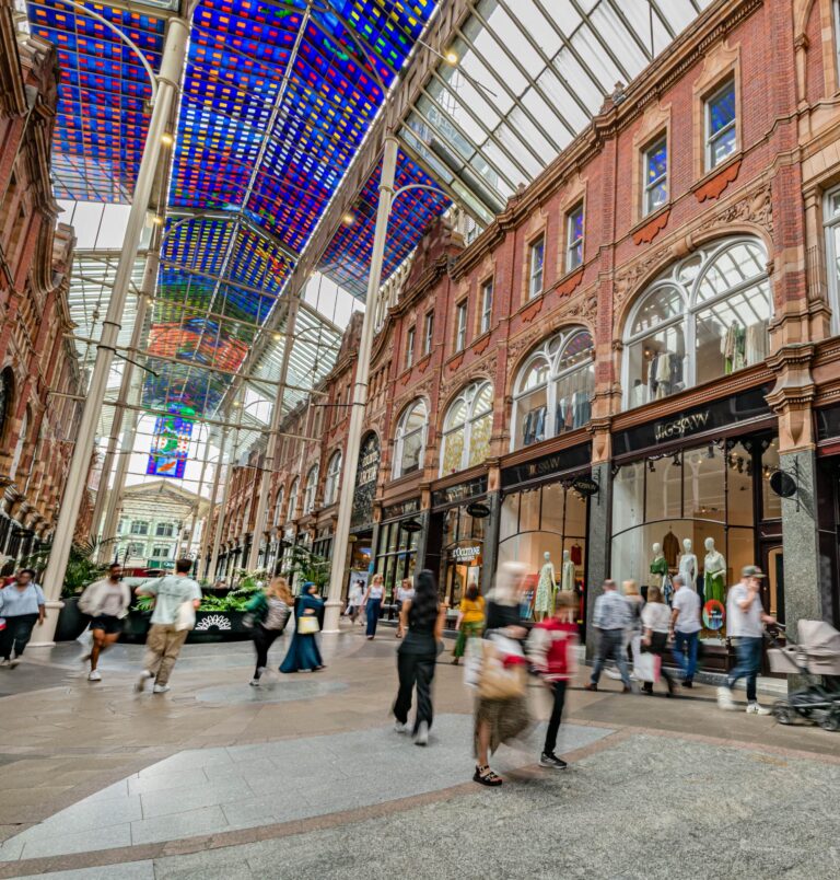 Victoria Leeds Signs Iconic UK Brand