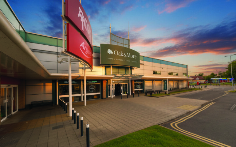 Oak & More to Unveil New Showrooms