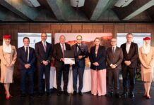 Emirates, Marriott to Launch World’s First Ritz-Carlton Lodge in Australia Barry Brown, Emirates DVP for Australia, and Rajeev Menon, President of Marriott International Asia Pacific, at the signing ceremony. Image: Emirates