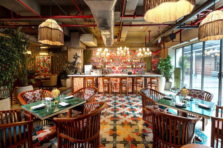 Farzi Café at CyberHub Launches