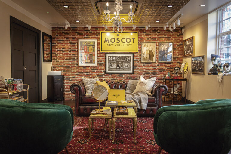 MOSCOT