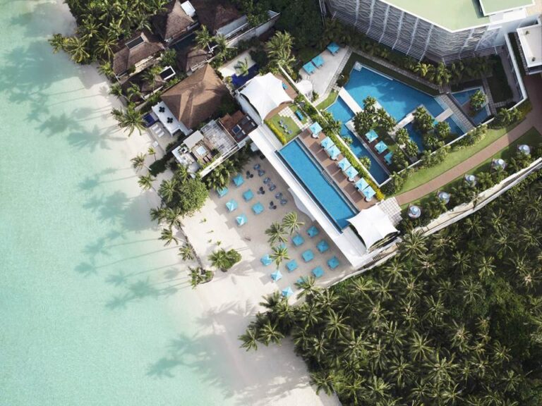 Boracay Hotel Enters New Chapter