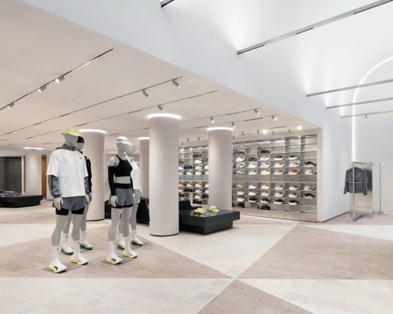 On Celebrates Opening of First Swedish Store