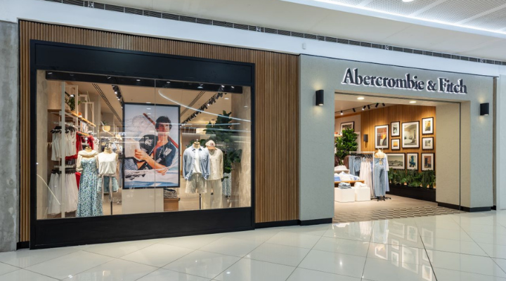 American fashion brand Abercrombie & Fitch has made its way to the Philippines through a store in the SM Mall of Asia.