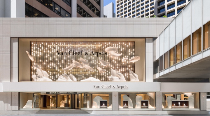 Van Cleef & Arpels Relocates Hong Kong Boutique