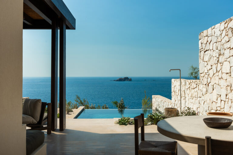 Luura Unveils First Hotel in Paros