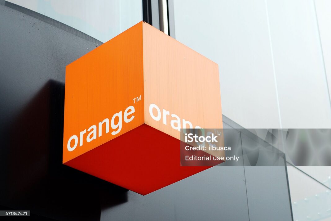 Pricer selected by Orange to digitalize store network across France
