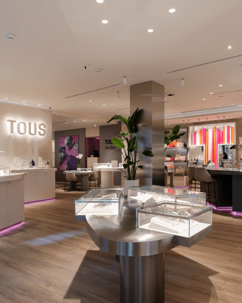 Tous NEW STORE IN LISBURN